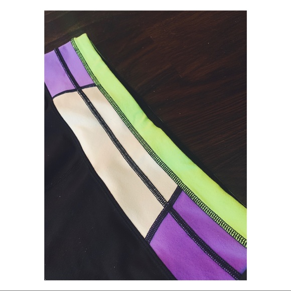 Lululemon Tall Yoga Pants - Picture 5 of 6